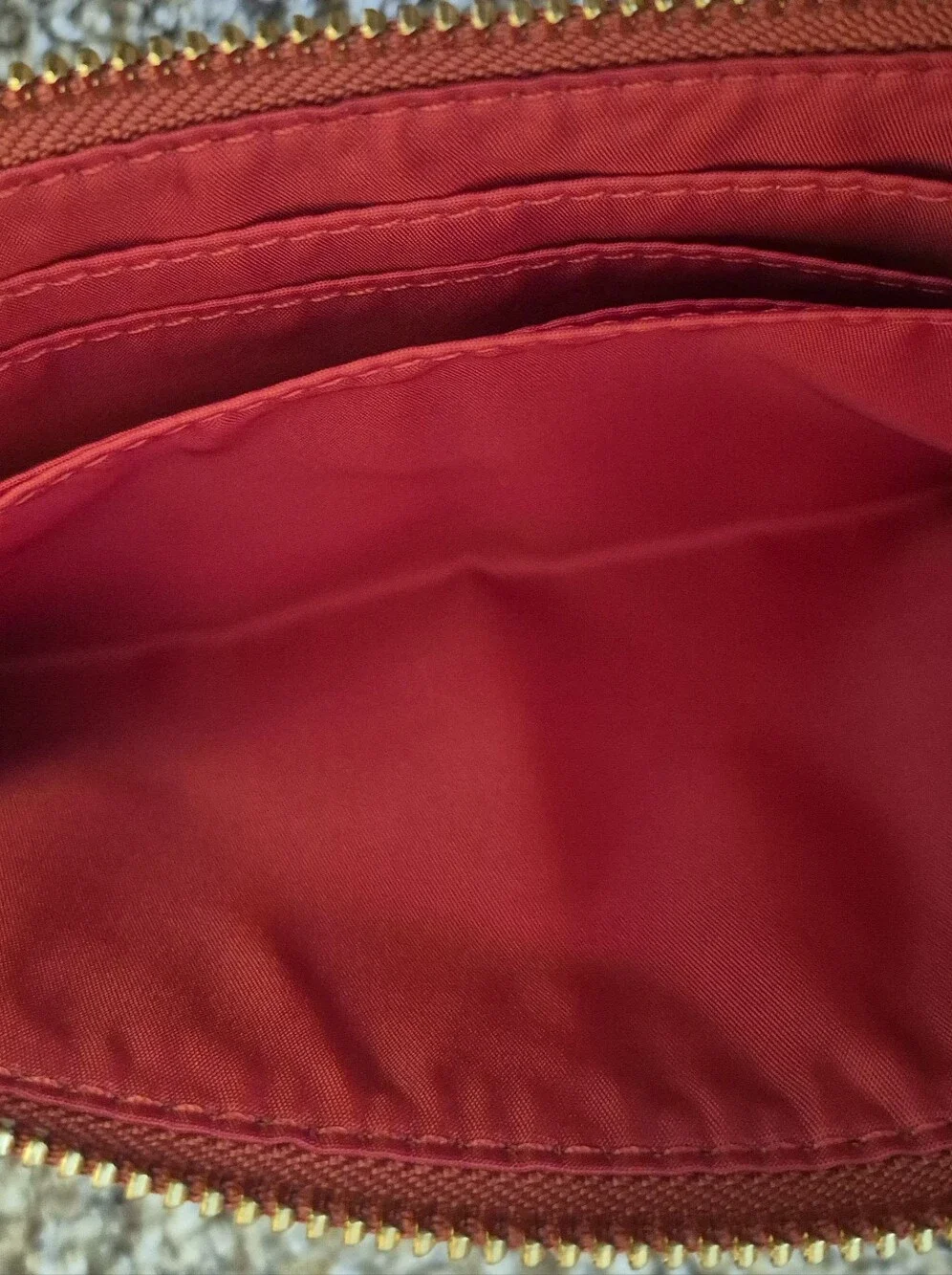 BEAUTUFUL red POP-UP COACH Wristlet